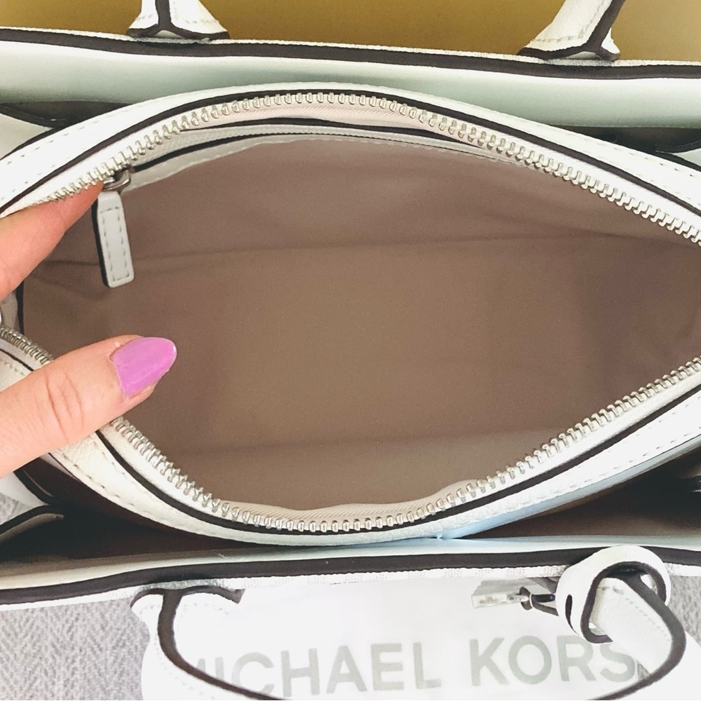 Michael Kors Top Handle Crossbody Logo White Handbag - Picture 6 of 15